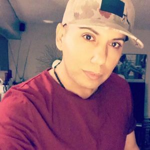 Meet your Posher, Carlos